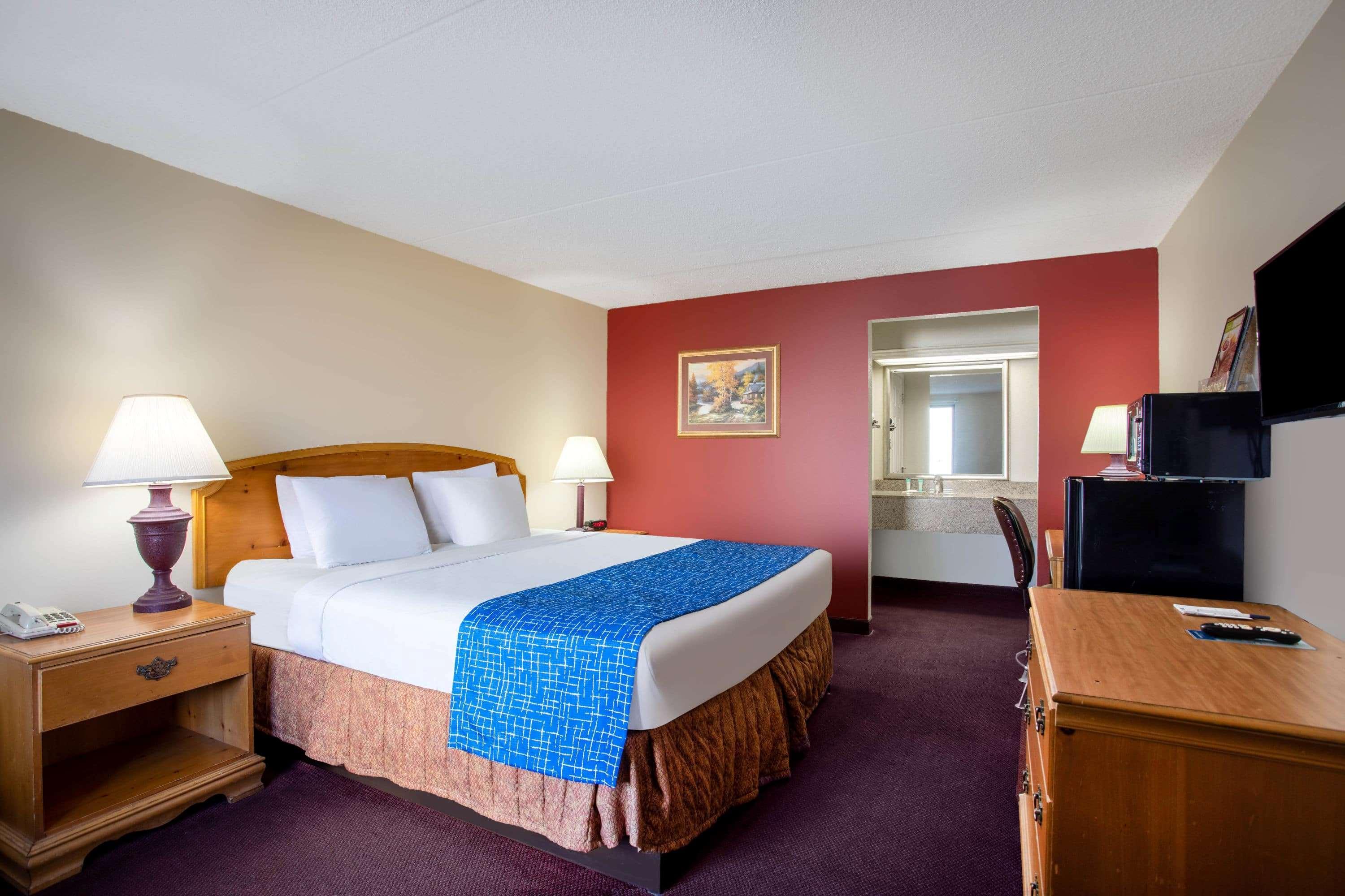 Pigeon Forge Parkway Inn Exterior photo