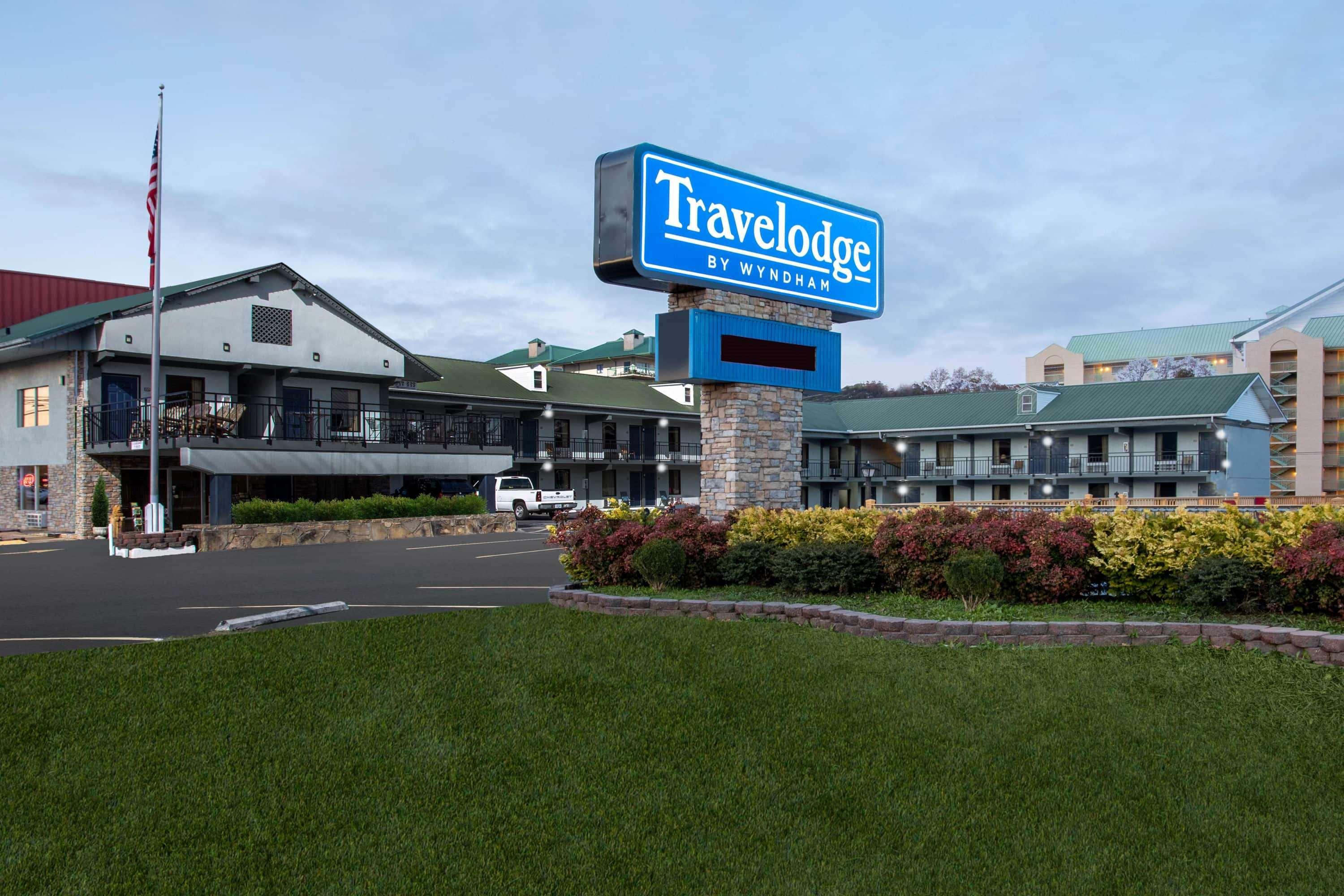 Pigeon Forge Parkway Inn Exterior photo