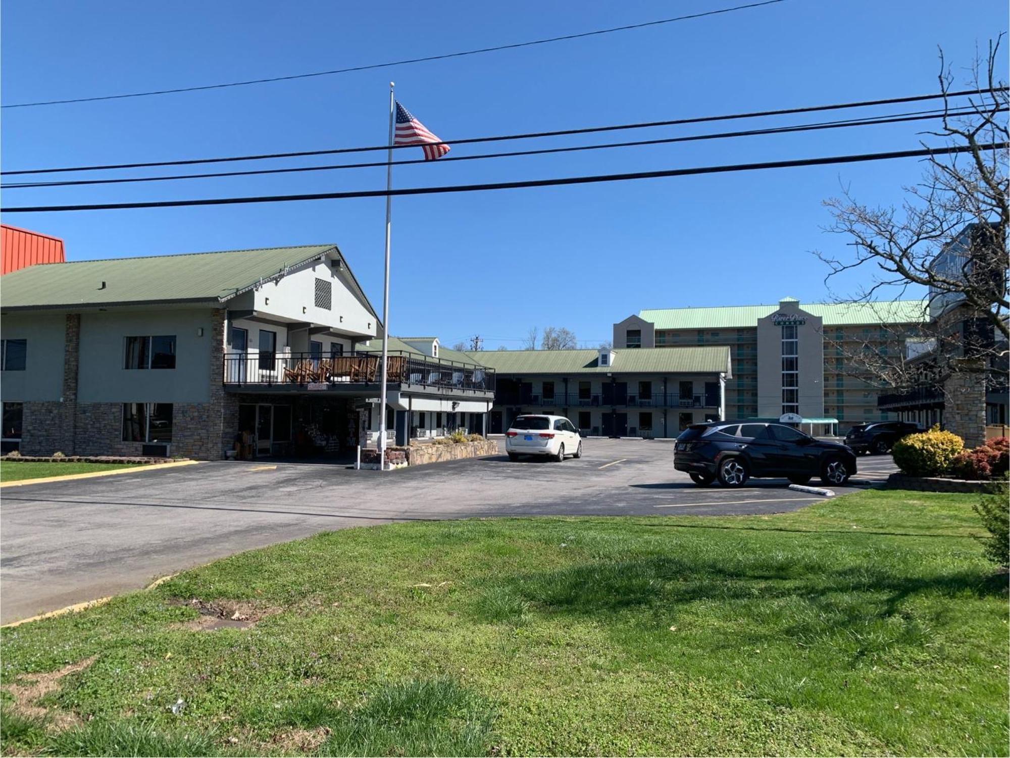 Pigeon Forge Parkway Inn Exterior photo