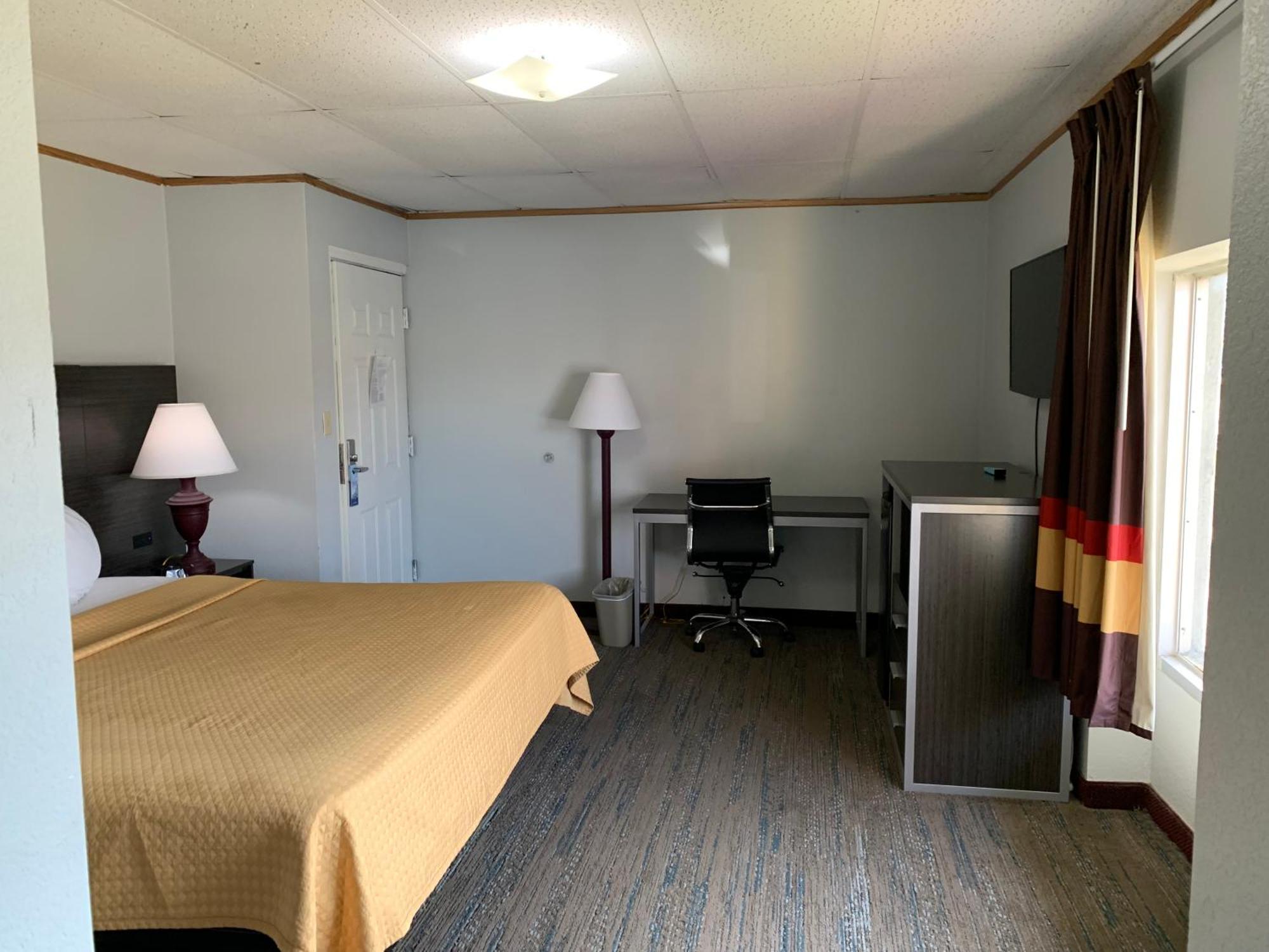 Pigeon Forge Parkway Inn Exterior photo