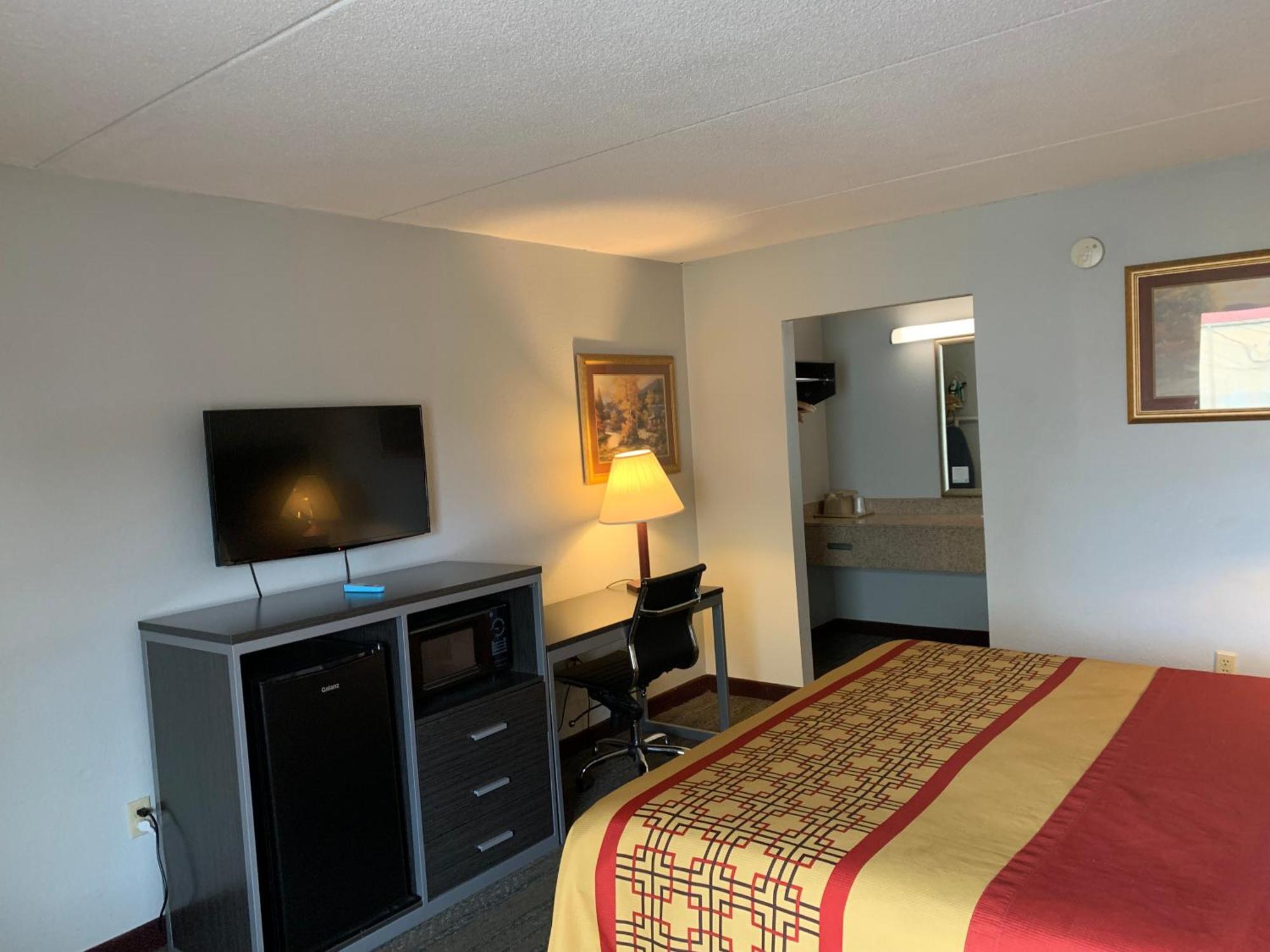 Pigeon Forge Parkway Inn Exterior photo