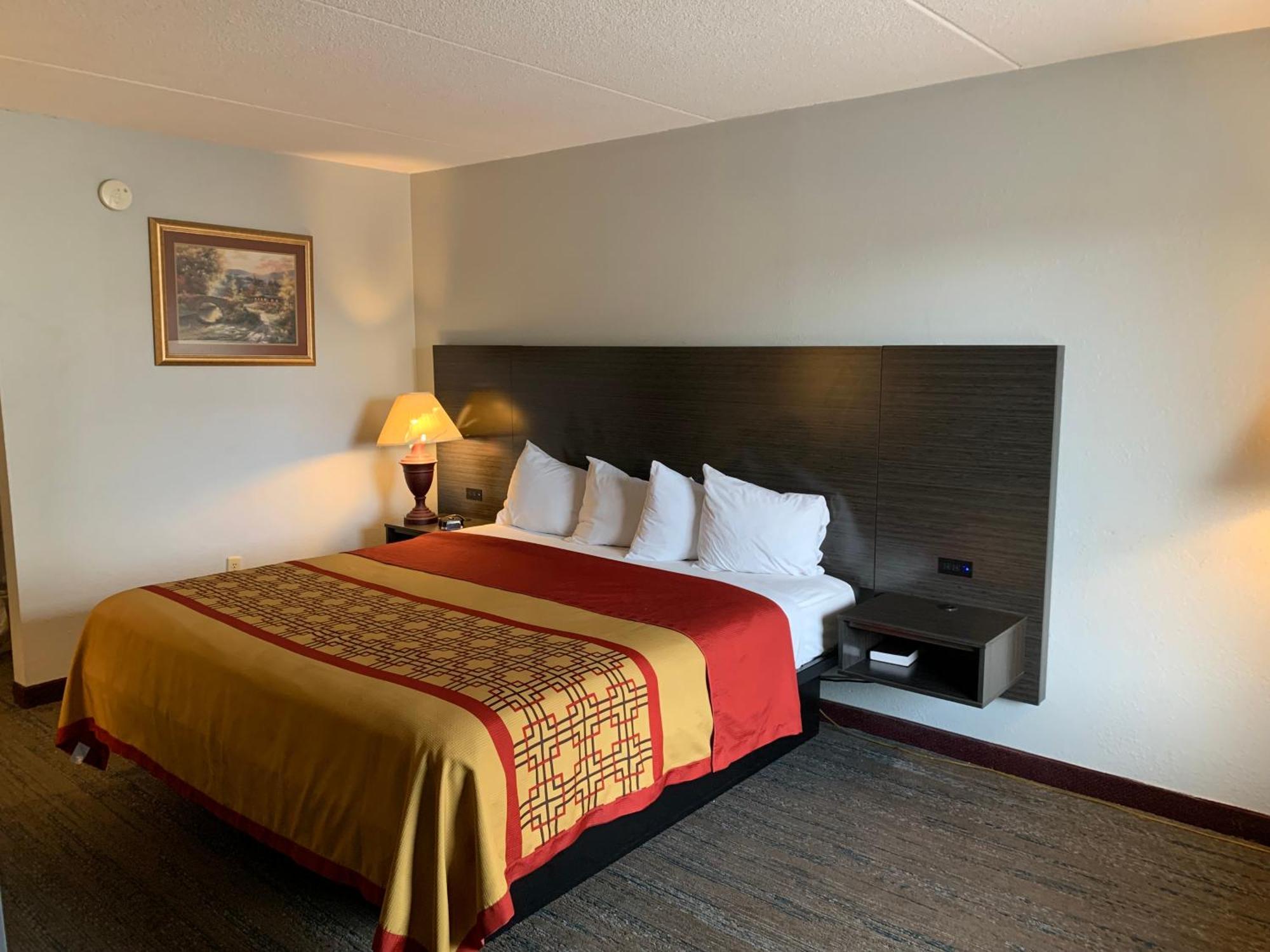 Pigeon Forge Parkway Inn Exterior photo