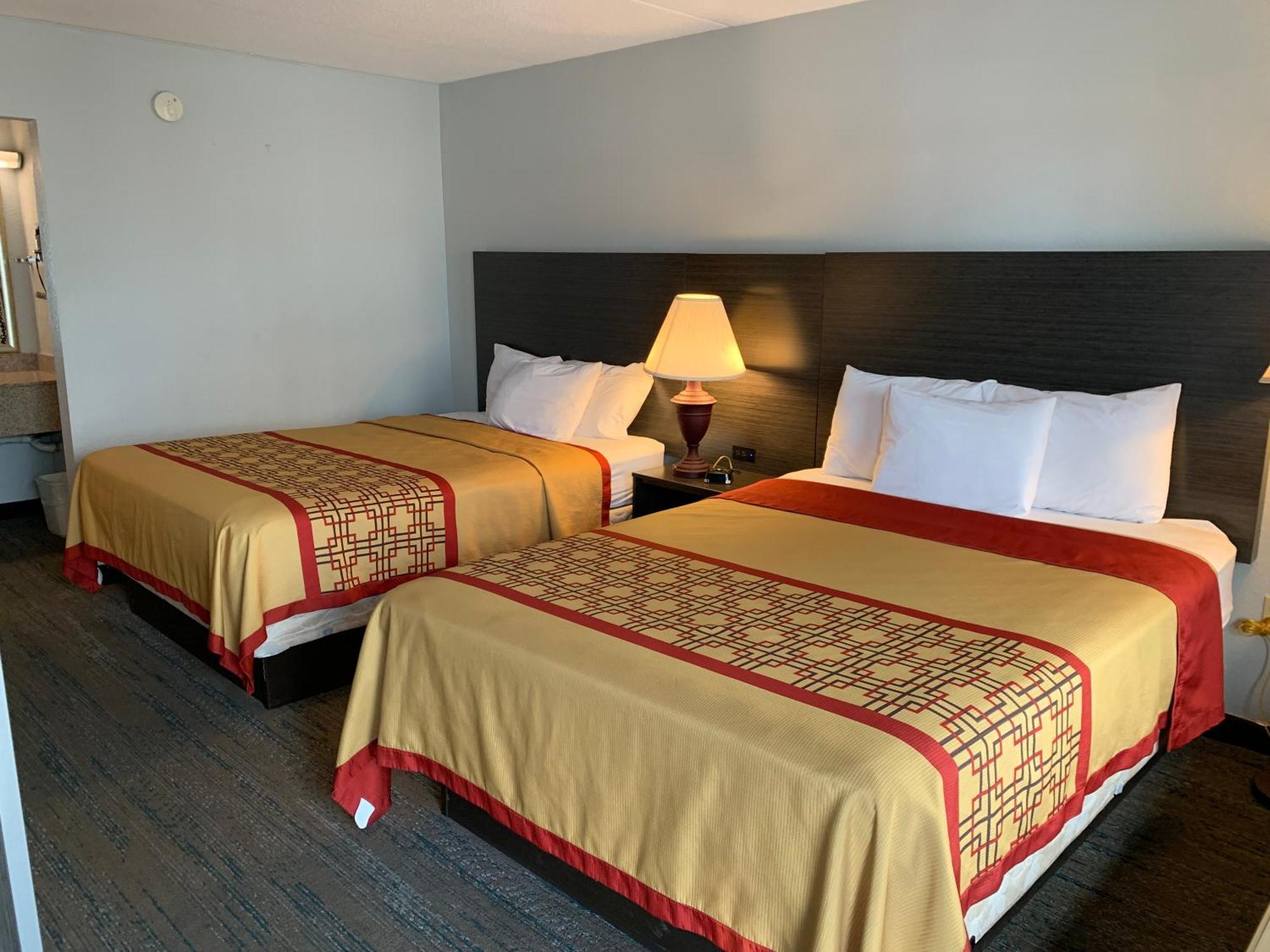 Pigeon Forge Parkway Inn Exterior photo